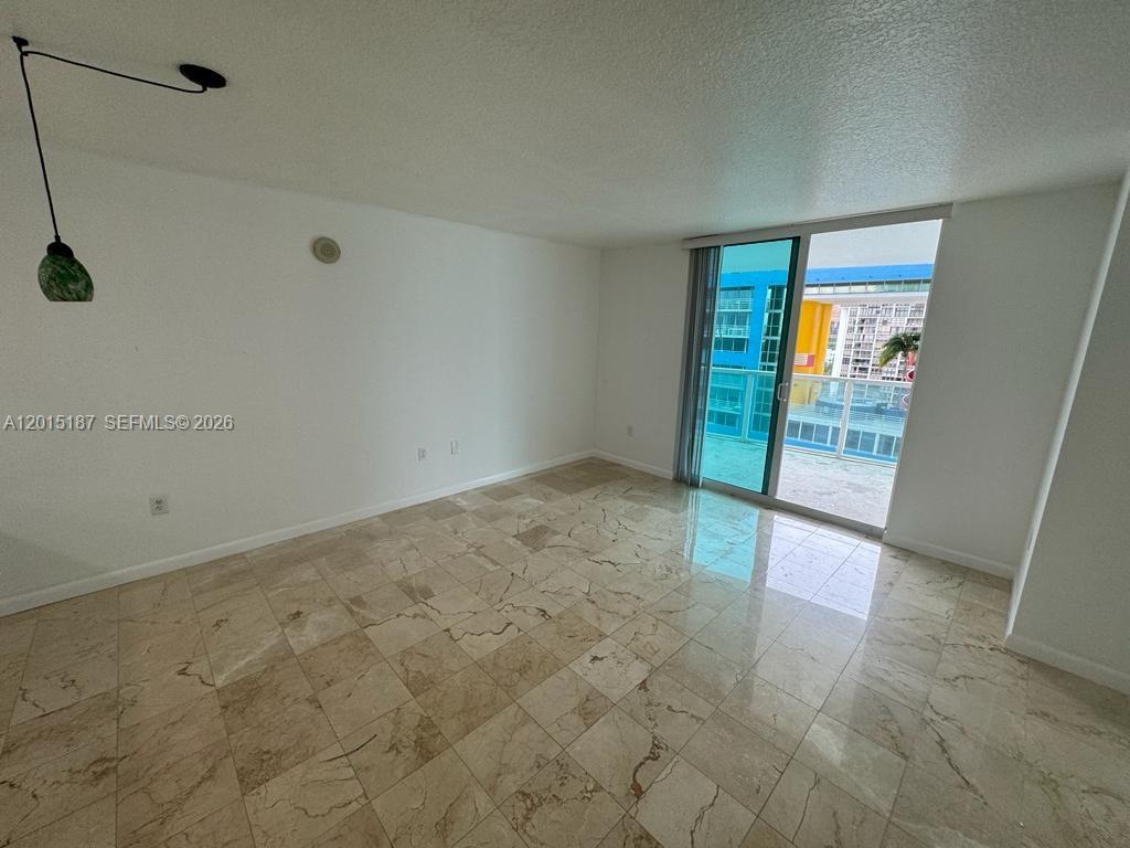 2101 Brickell Ave 1003