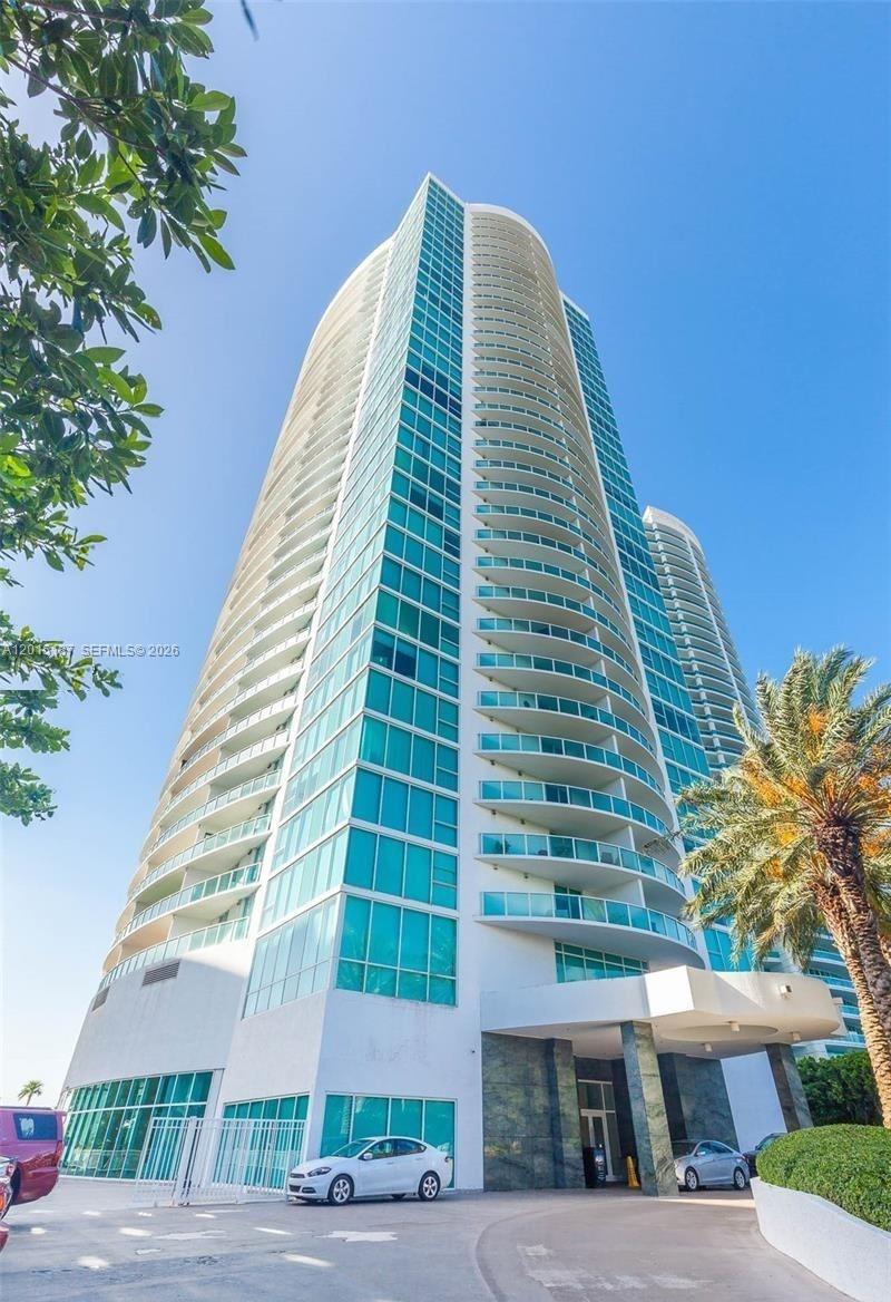SKYLINE ON BRICKELL CONDO - Residential Lease