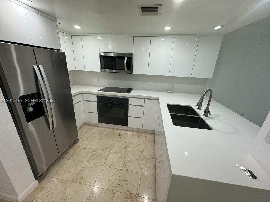 SKYLINE ON BRICKELL CONDO - Residential Lease