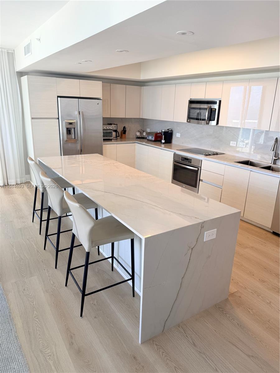 2600 E Hallandale Beach blvd T2701