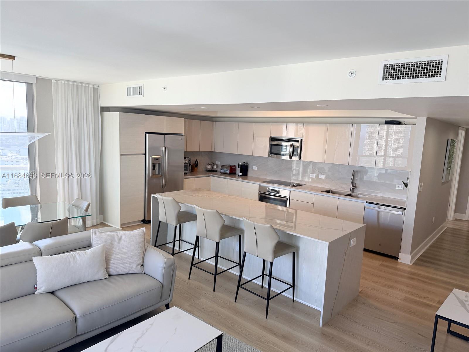 2600 E Hallandale Beach blvd T2701