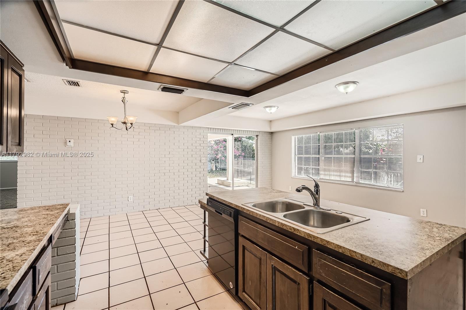 CORAL SPRINGS SUB NO 1 - Residential