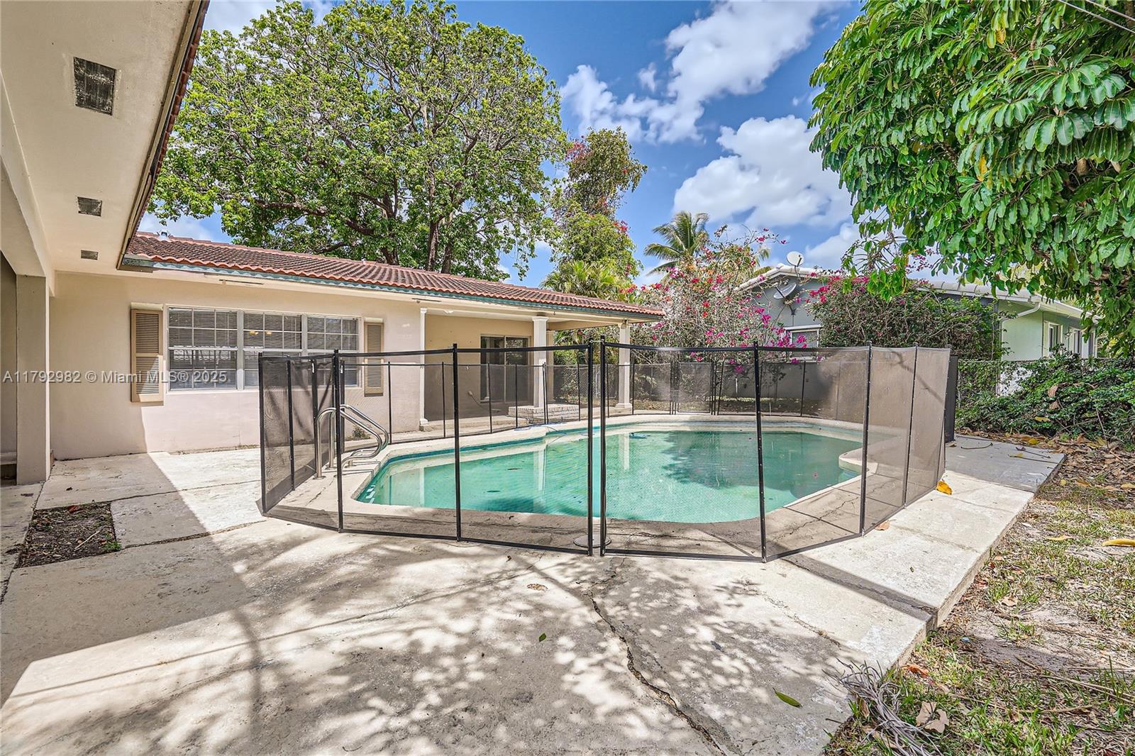CORAL SPRINGS SUB NO 1 - Residential