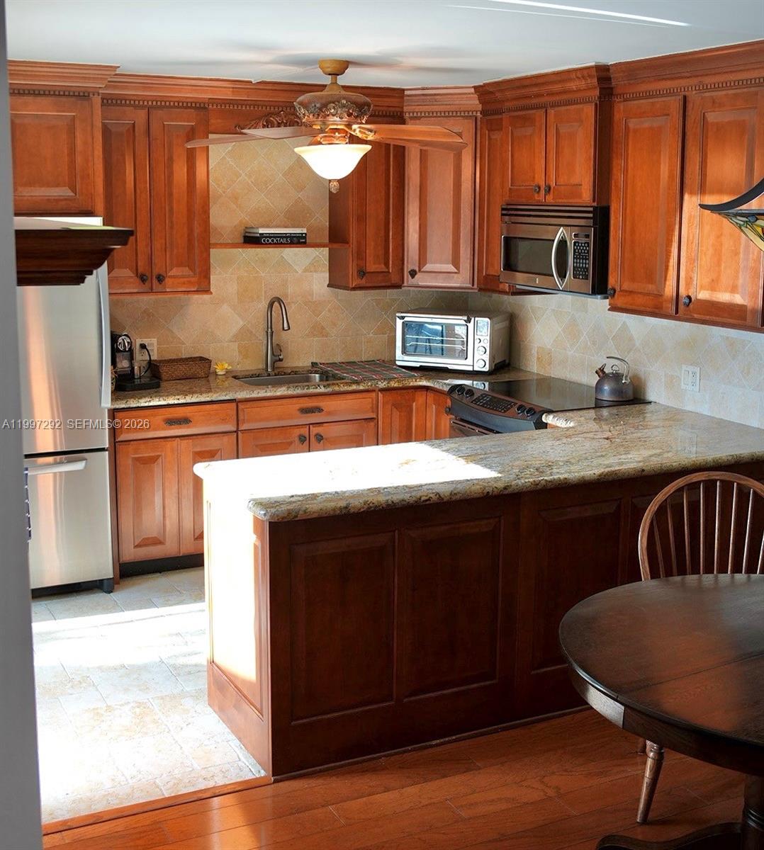 LAGO LUCERNE - Residential