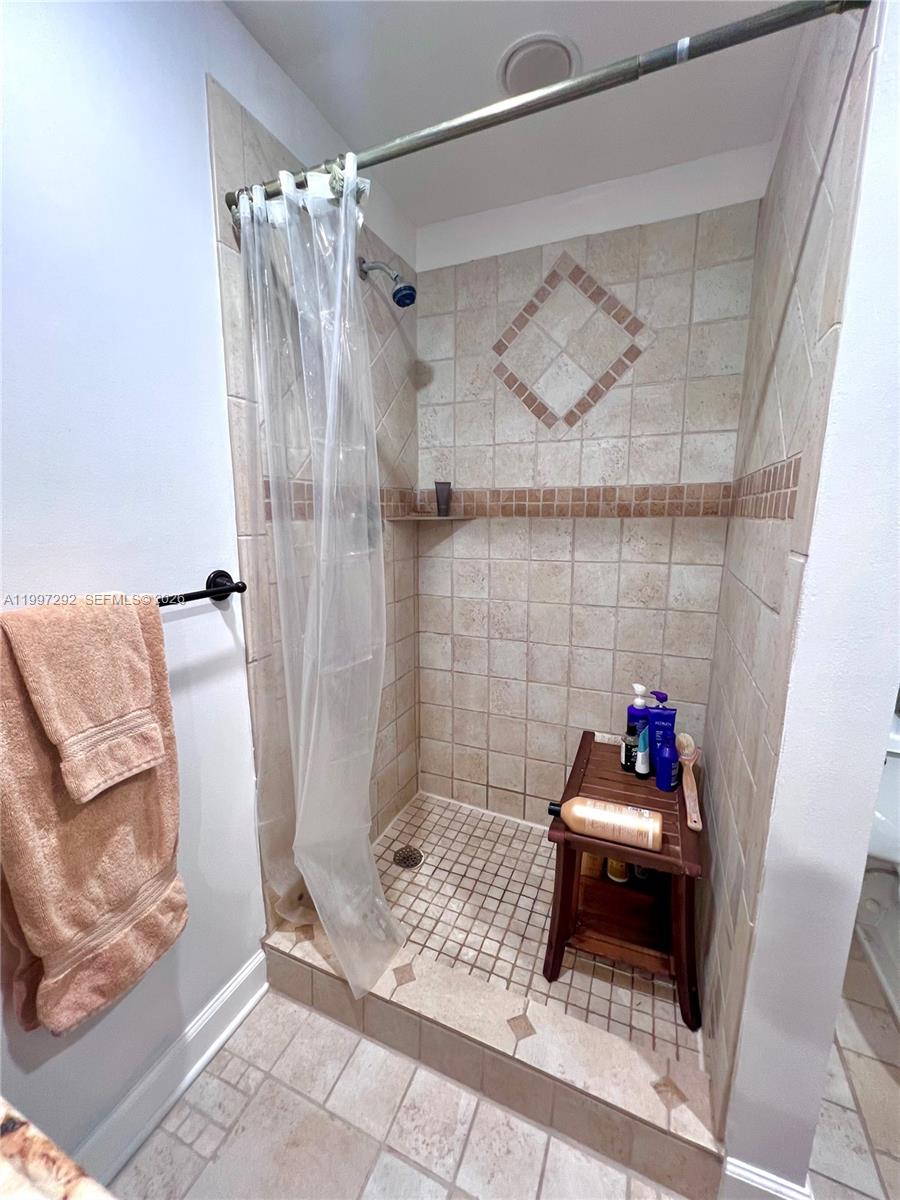 LAGO LUCERNE - Residential