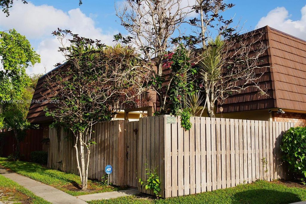 Photo of 3943 August Dr, Lake Worth, FL 33461 (MLS # A11997292)