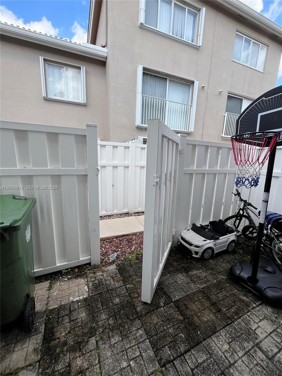 BONAVENTURE - Residential Lease