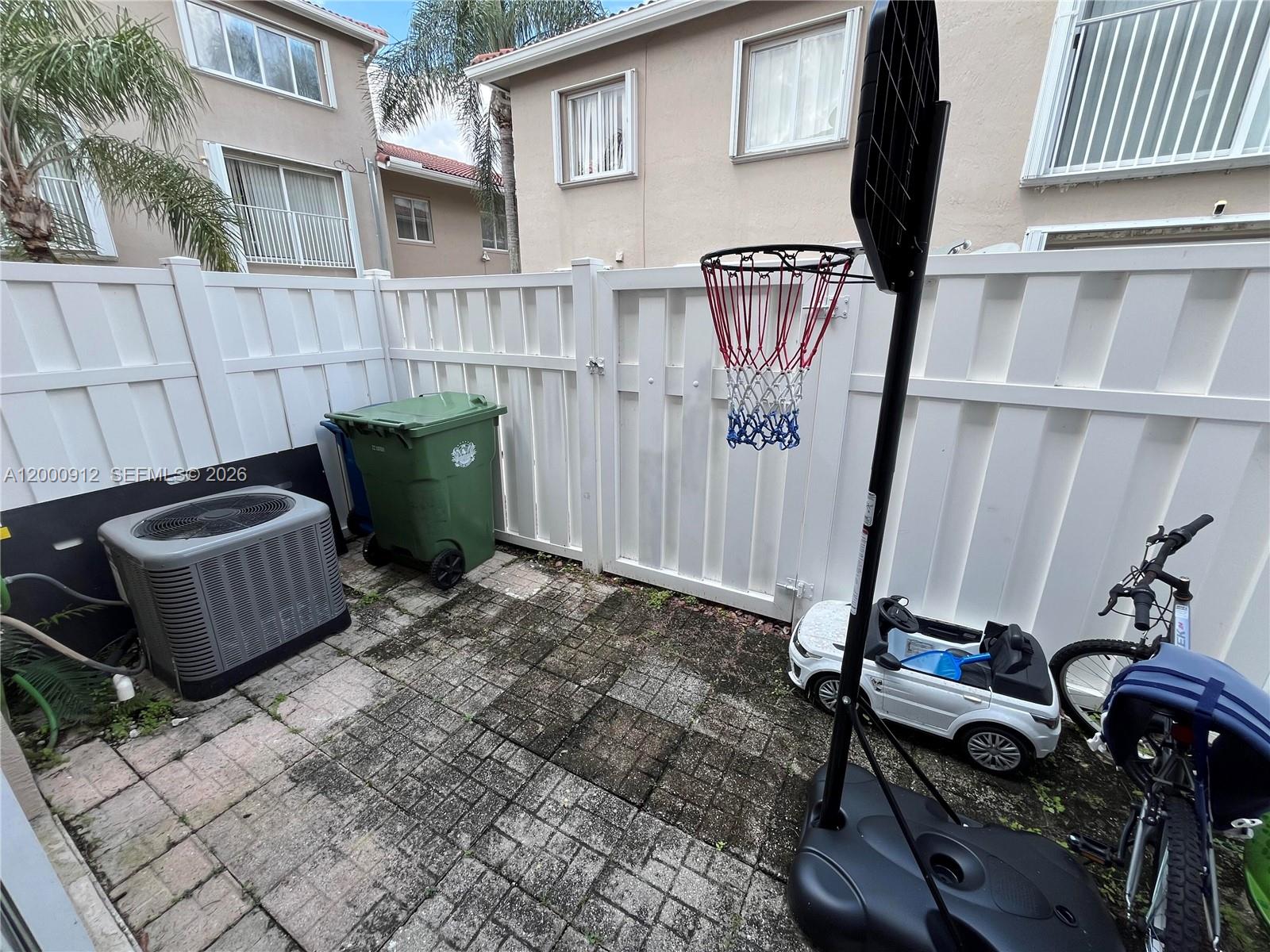 BONAVENTURE - Residential Lease