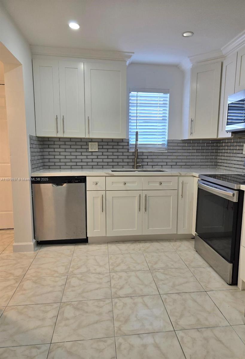 ISLE OF SANDALFOOT CONDO - Residential