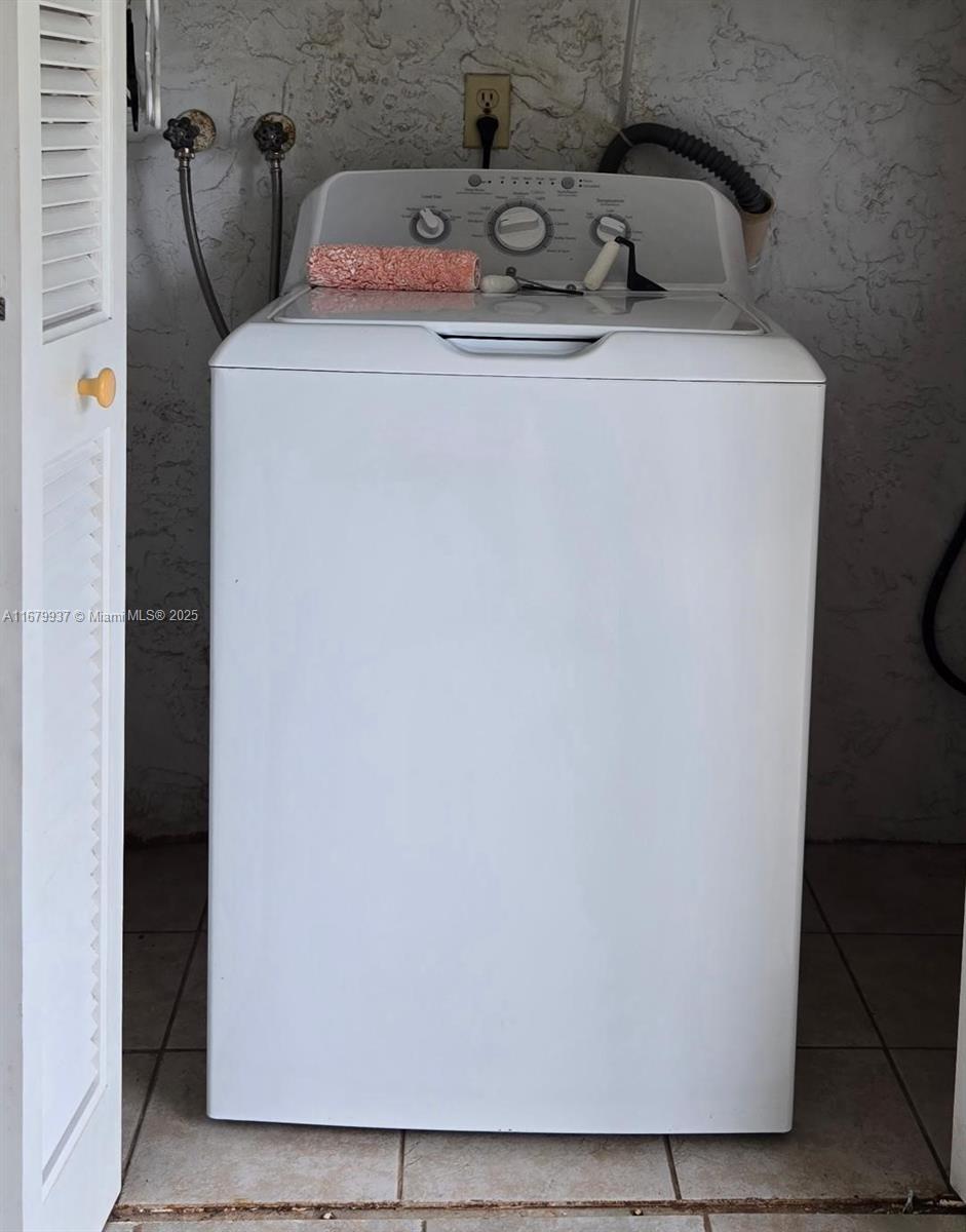 ISLE OF SANDALFOOT CONDO - Residential