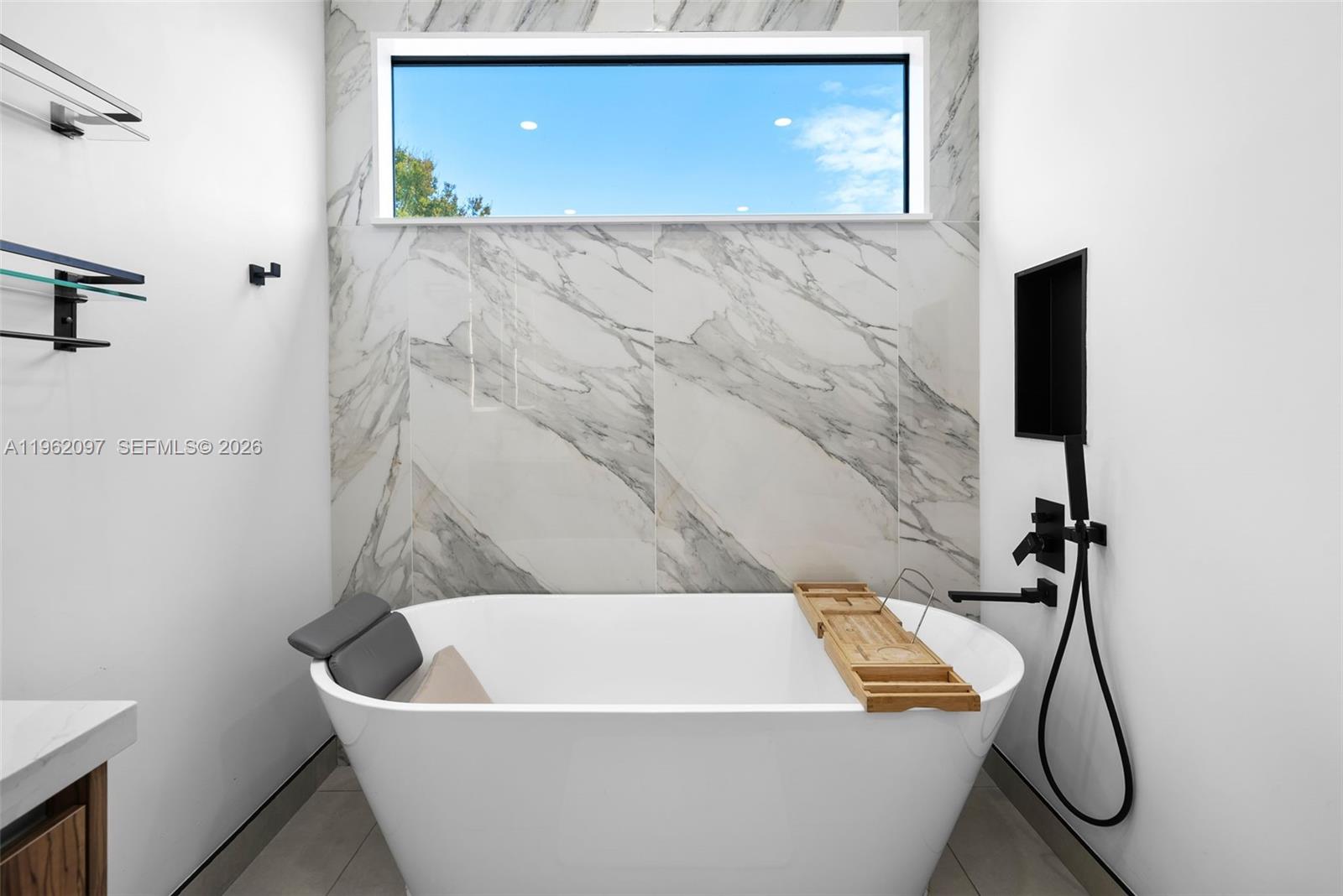 LAUDERDALE - Residential