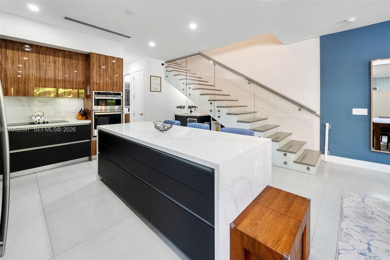 LAUDERDALE - Residential