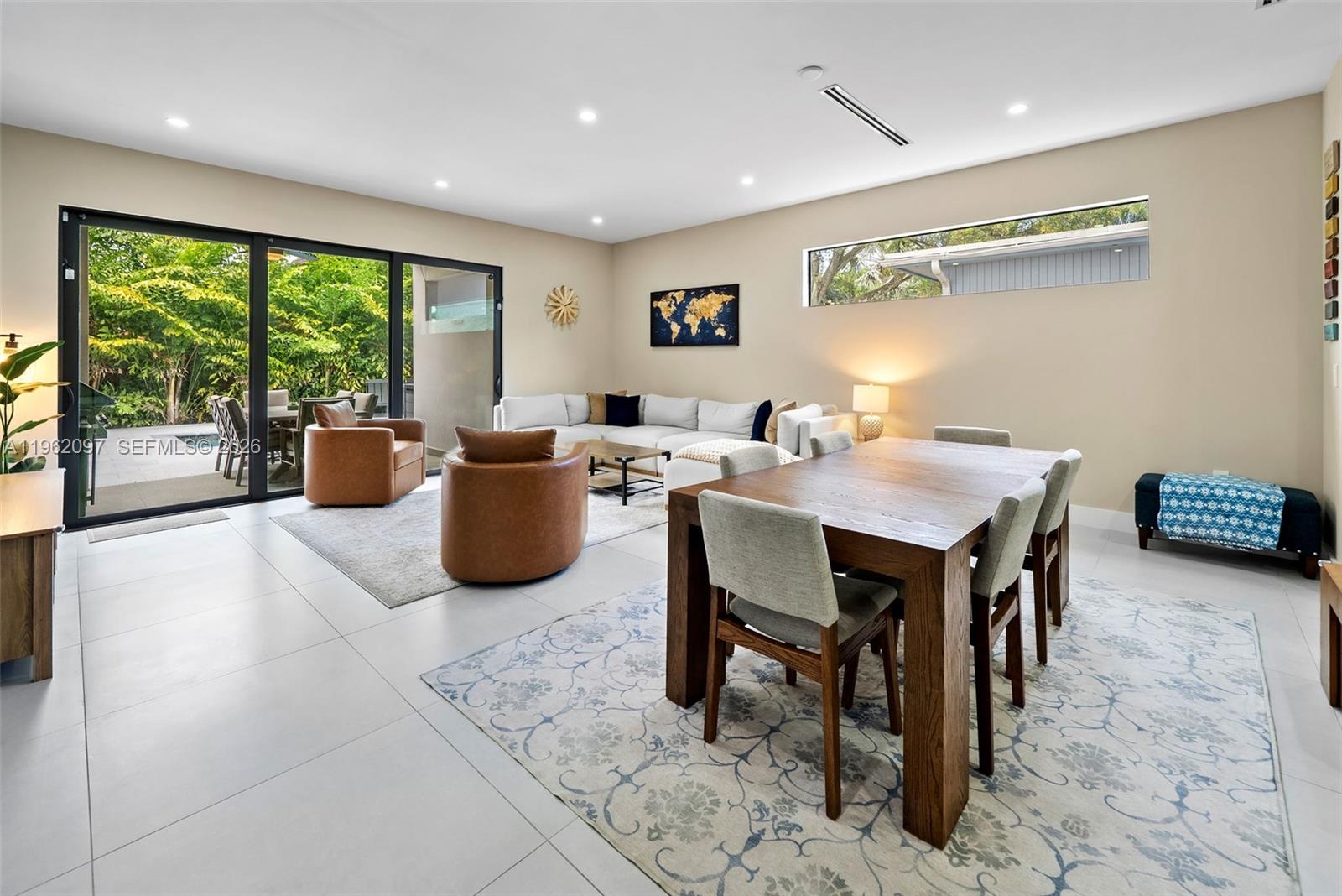 LAUDERDALE - Residential