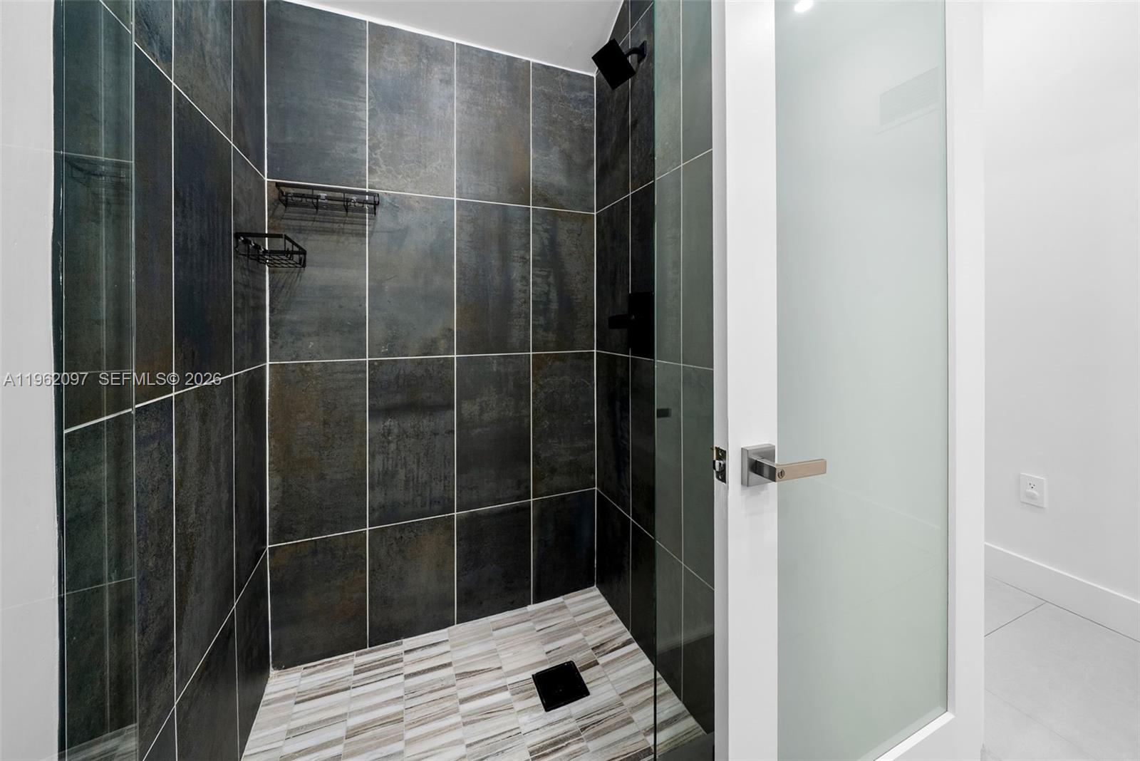 LAUDERDALE - Residential