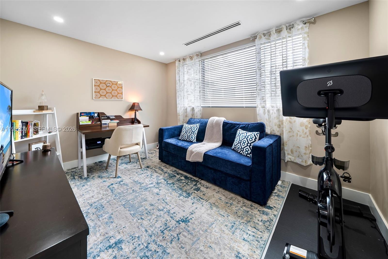 LAUDERDALE - Residential