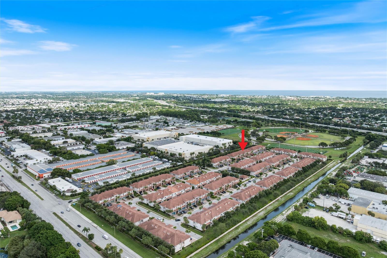 CARRIAGE POINTE TOWNHOMES - Residential