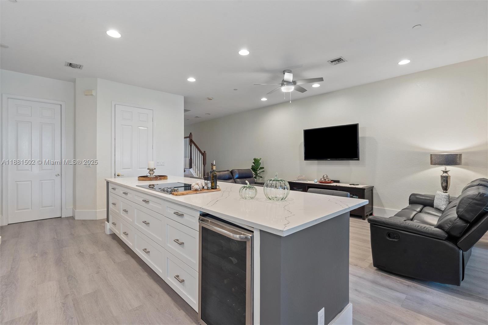 12 Nottingham Pl
