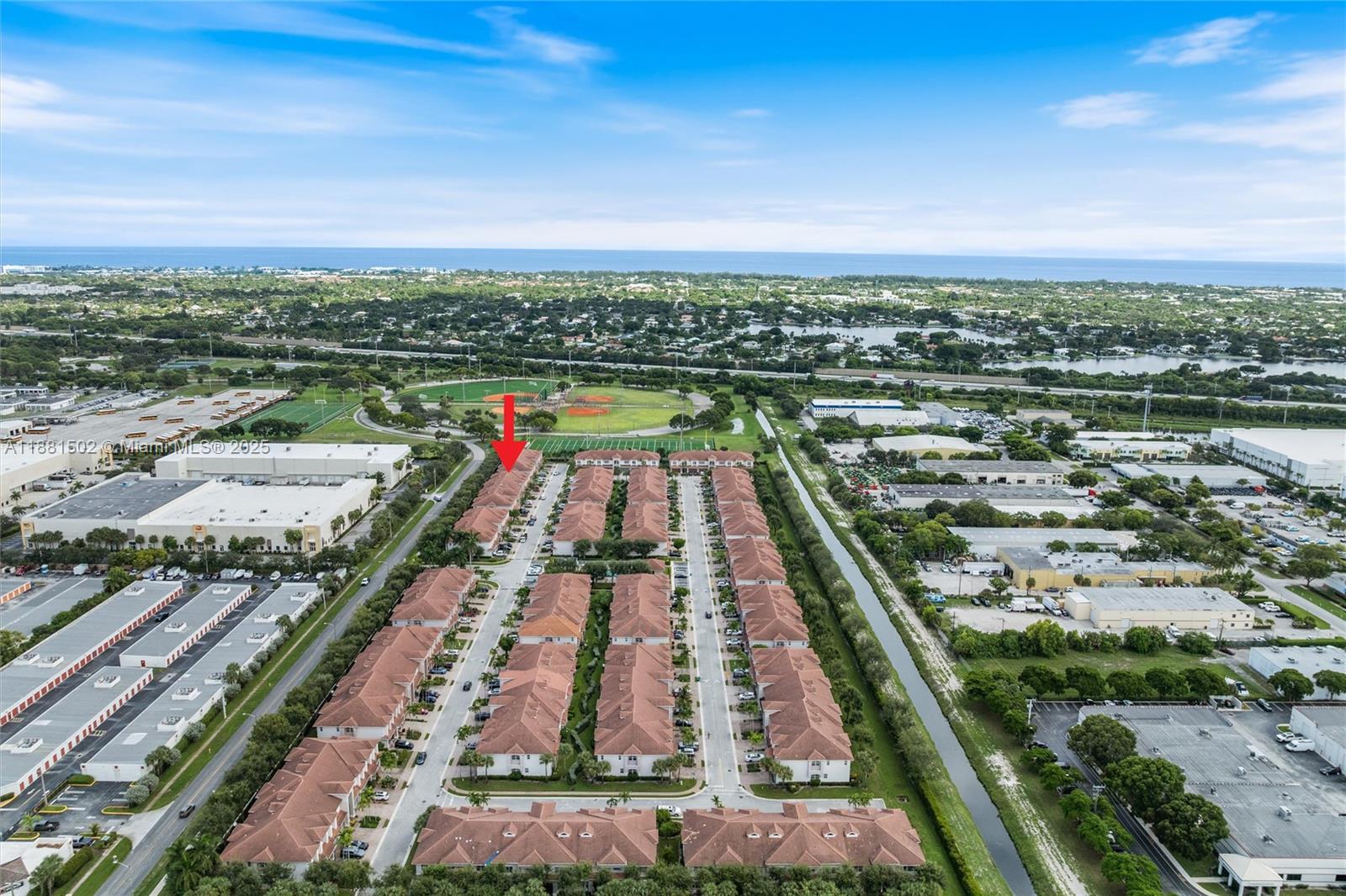 CARRIAGE POINTE TOWNHOMES - Residential