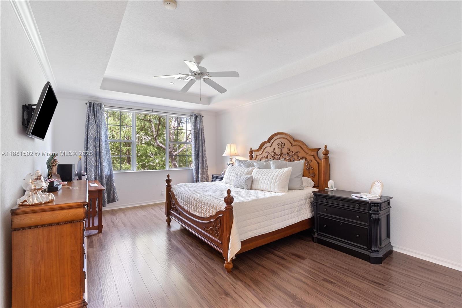 CARRIAGE POINTE TOWNHOMES - Residential