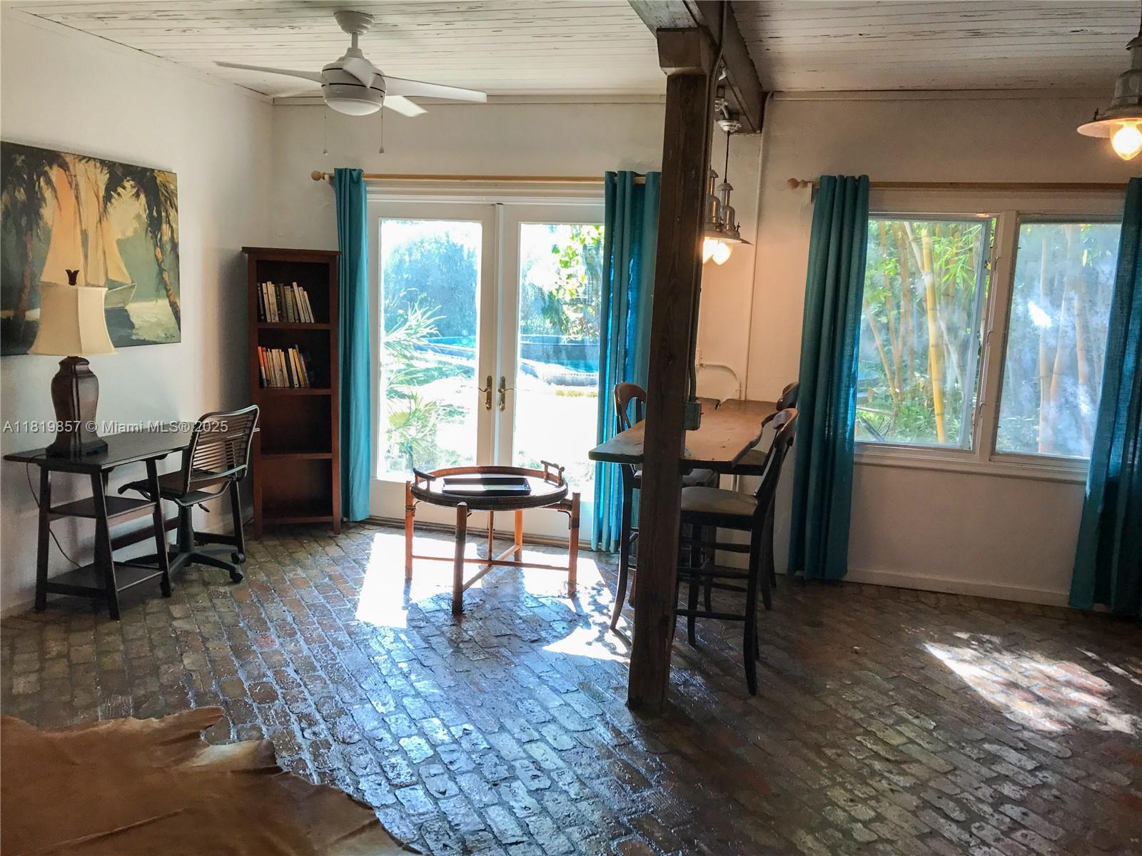 AMD PLAT OF SUNSET LAKE S - Residential