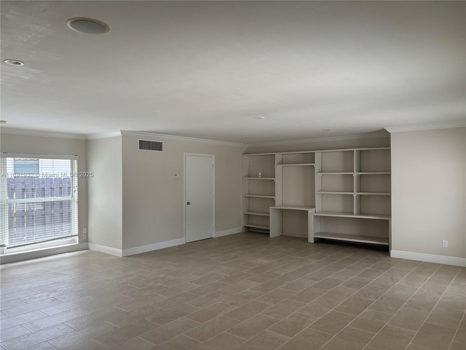 ARISTOCRAT ESTATES - Residential Lease