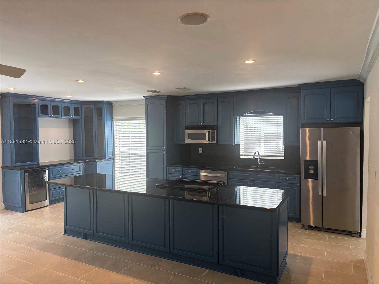 ARISTOCRAT ESTATES - Residential Lease