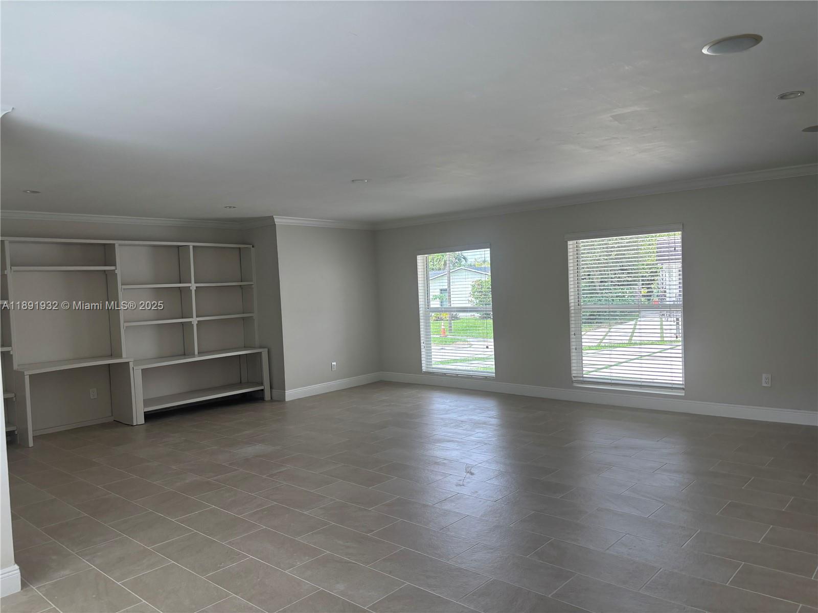 ARISTOCRAT ESTATES - Residential Lease