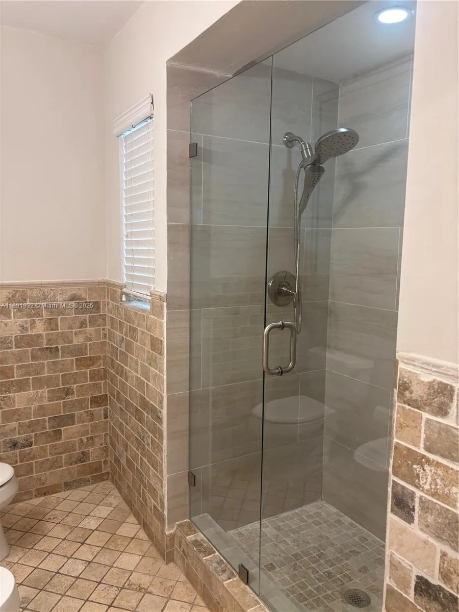 Miami, Florida 33173, United States, 4 Bedrooms Bedrooms, ,2 BathroomsBathrooms,Residential,Active,224107