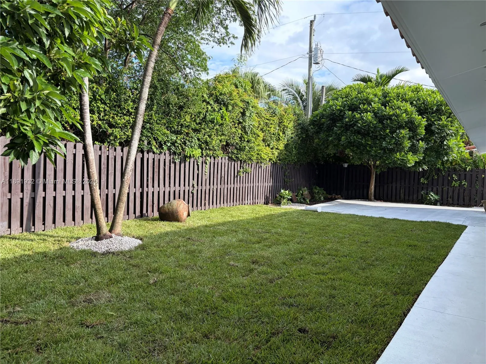 Miami, Florida 33173, United States, 4 Bedrooms Bedrooms, ,2 BathroomsBathrooms,Residential,Active,224107