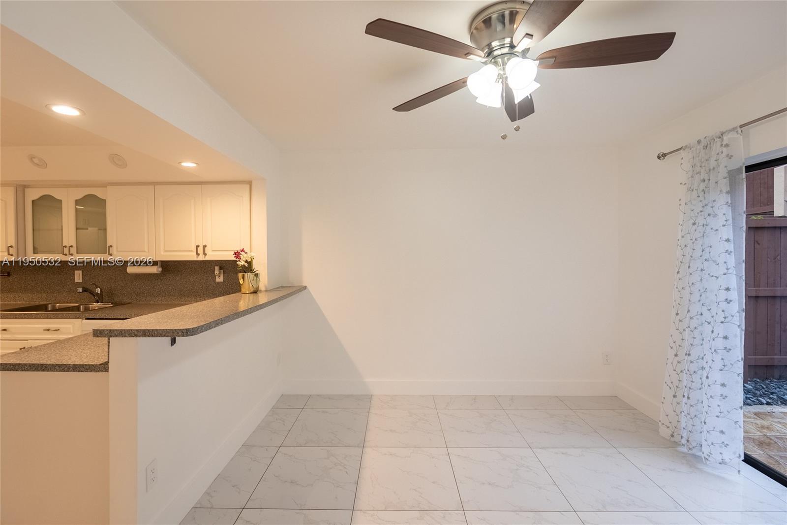 SNAPPER VILLAGE - Residential