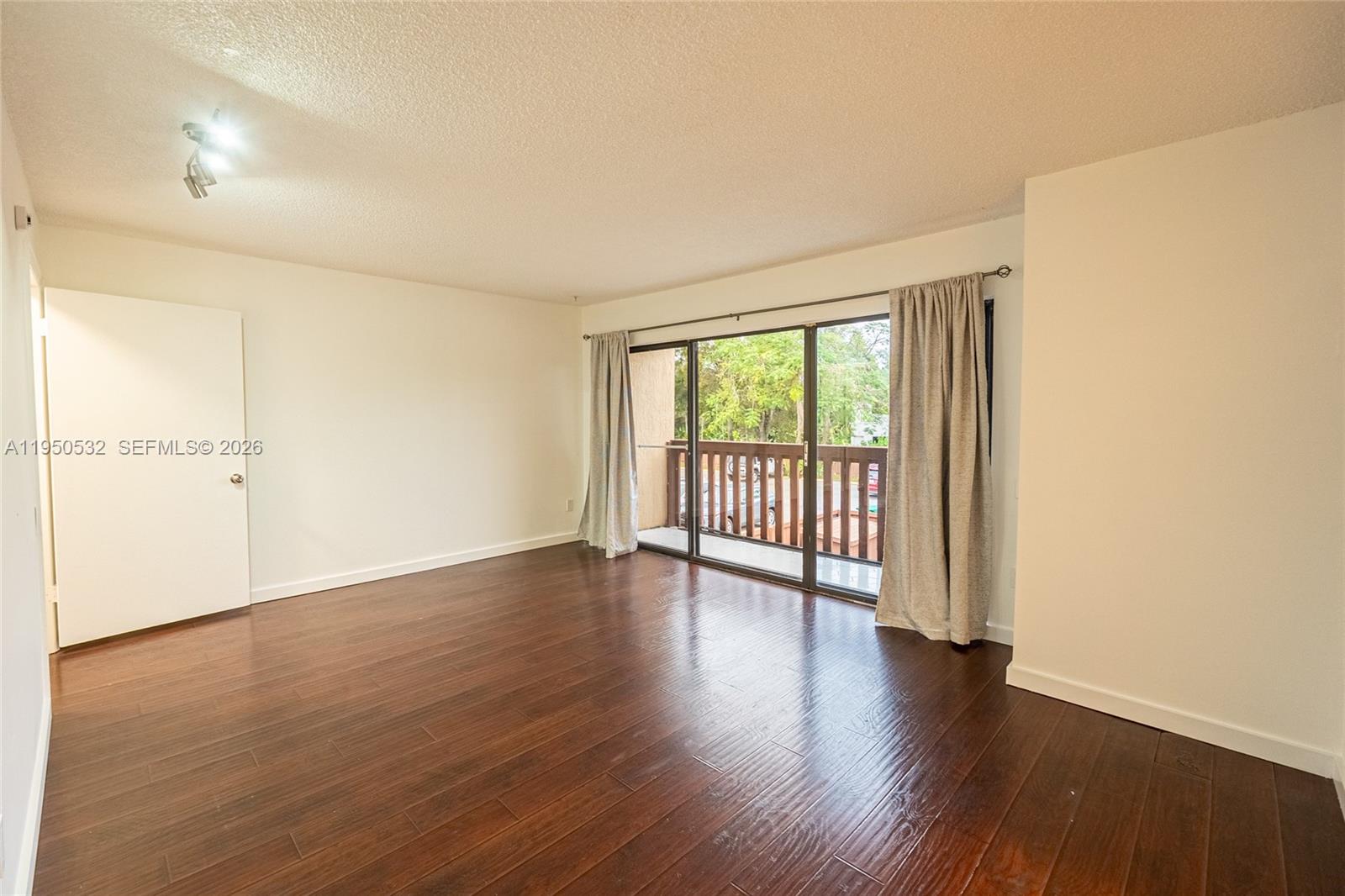 SNAPPER VILLAGE - Residential