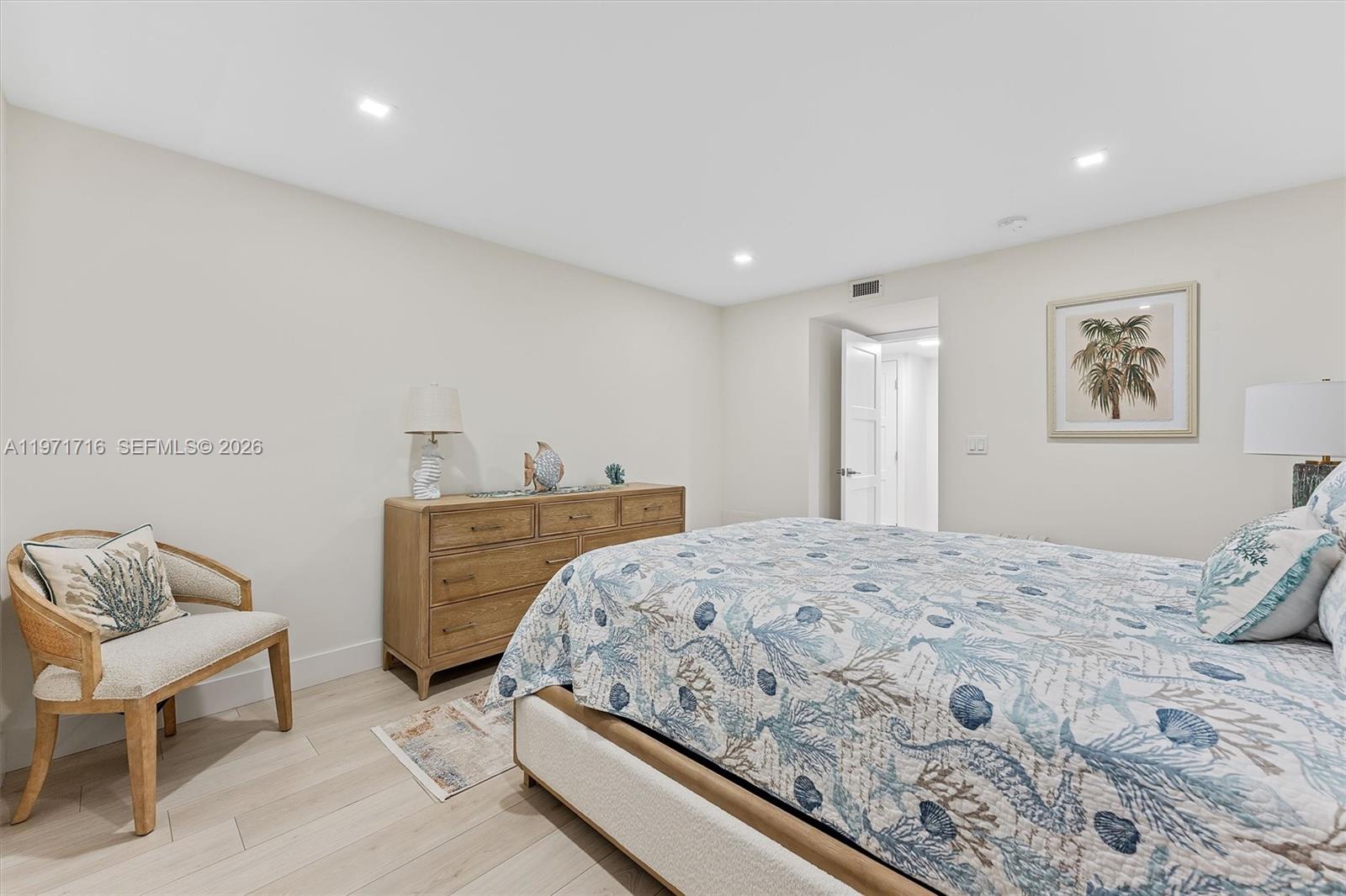 MARINA BAY CONDO - Residential