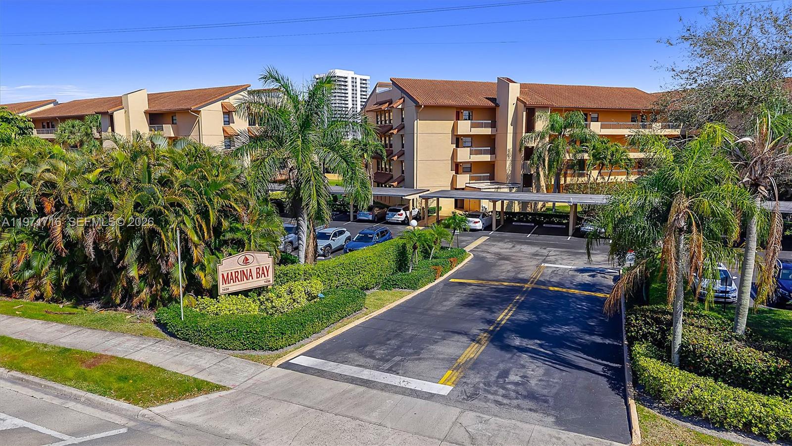 MARINA BAY CONDO - Residential