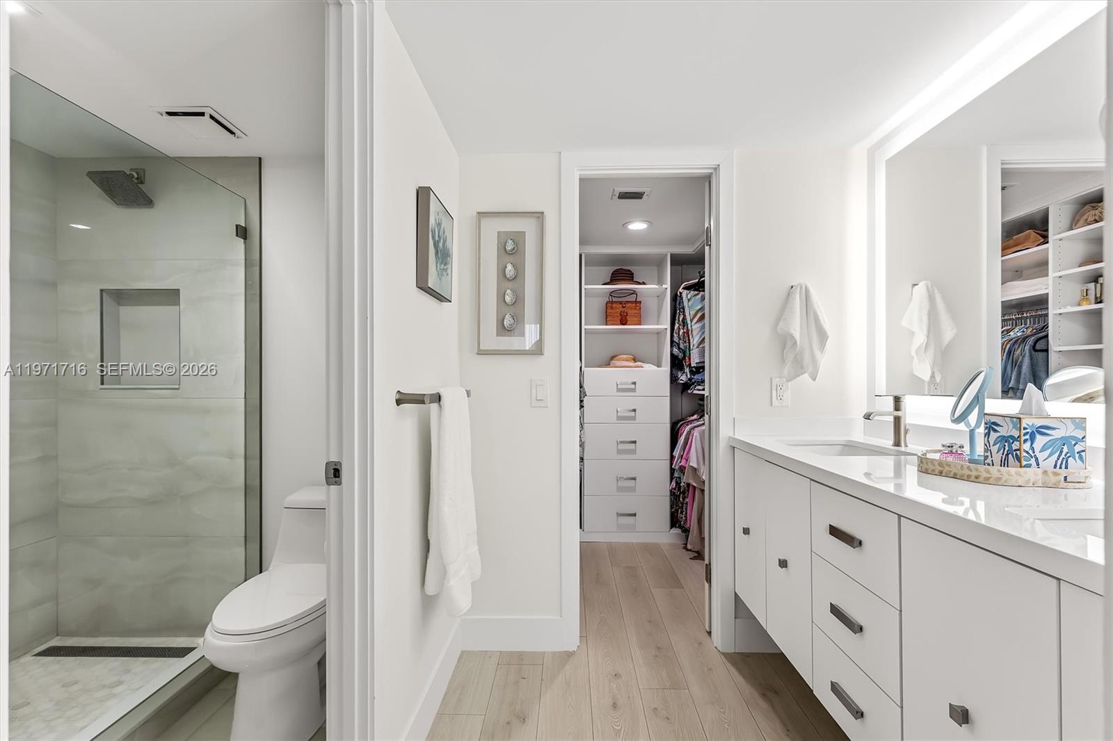 MARINA BAY CONDO - Residential