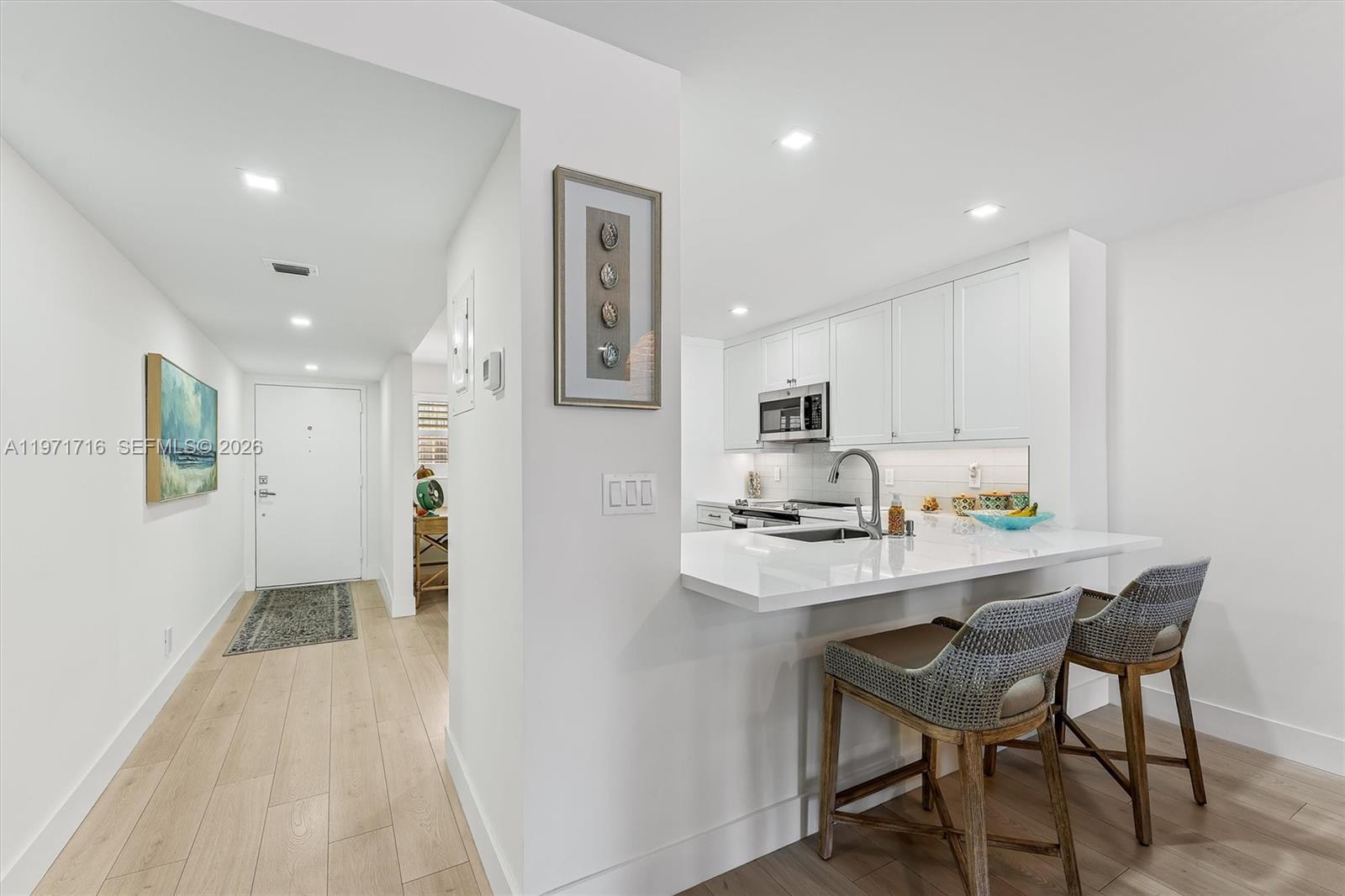 MARINA BAY CONDO - Residential