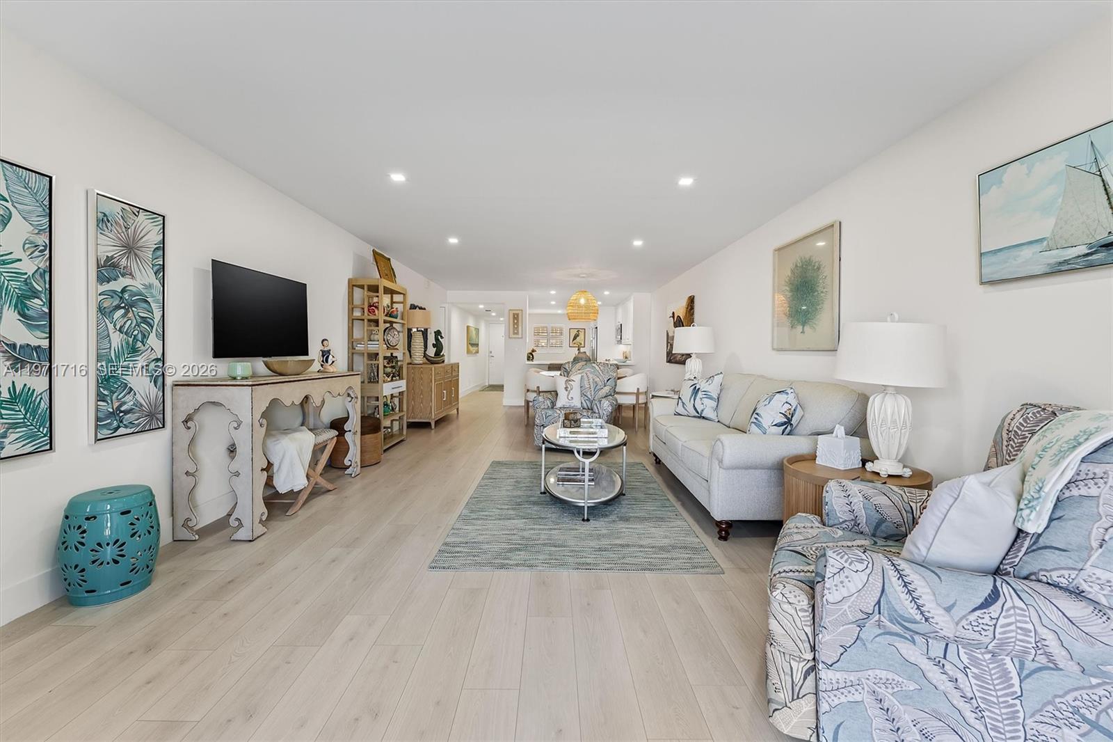 MARINA BAY CONDO - Residential