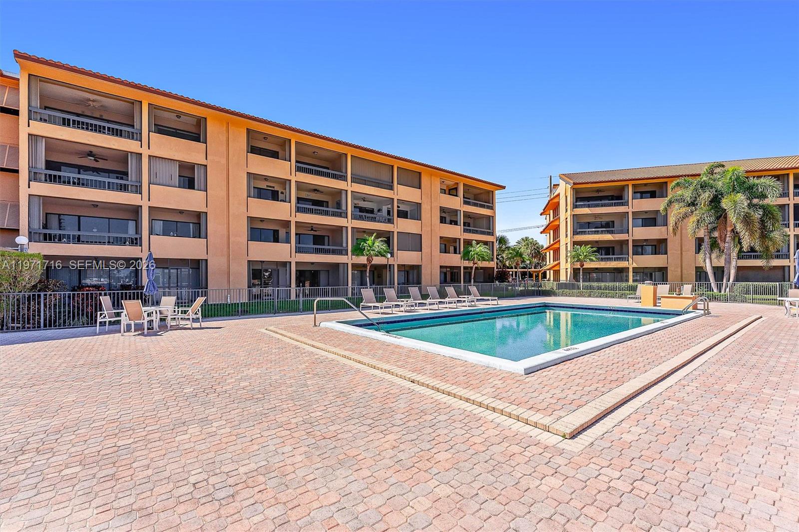 MARINA BAY CONDO - Residential