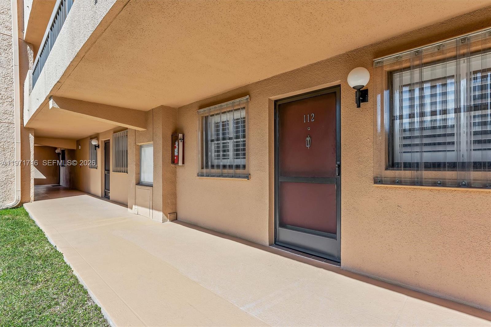 MARINA BAY CONDO - Residential