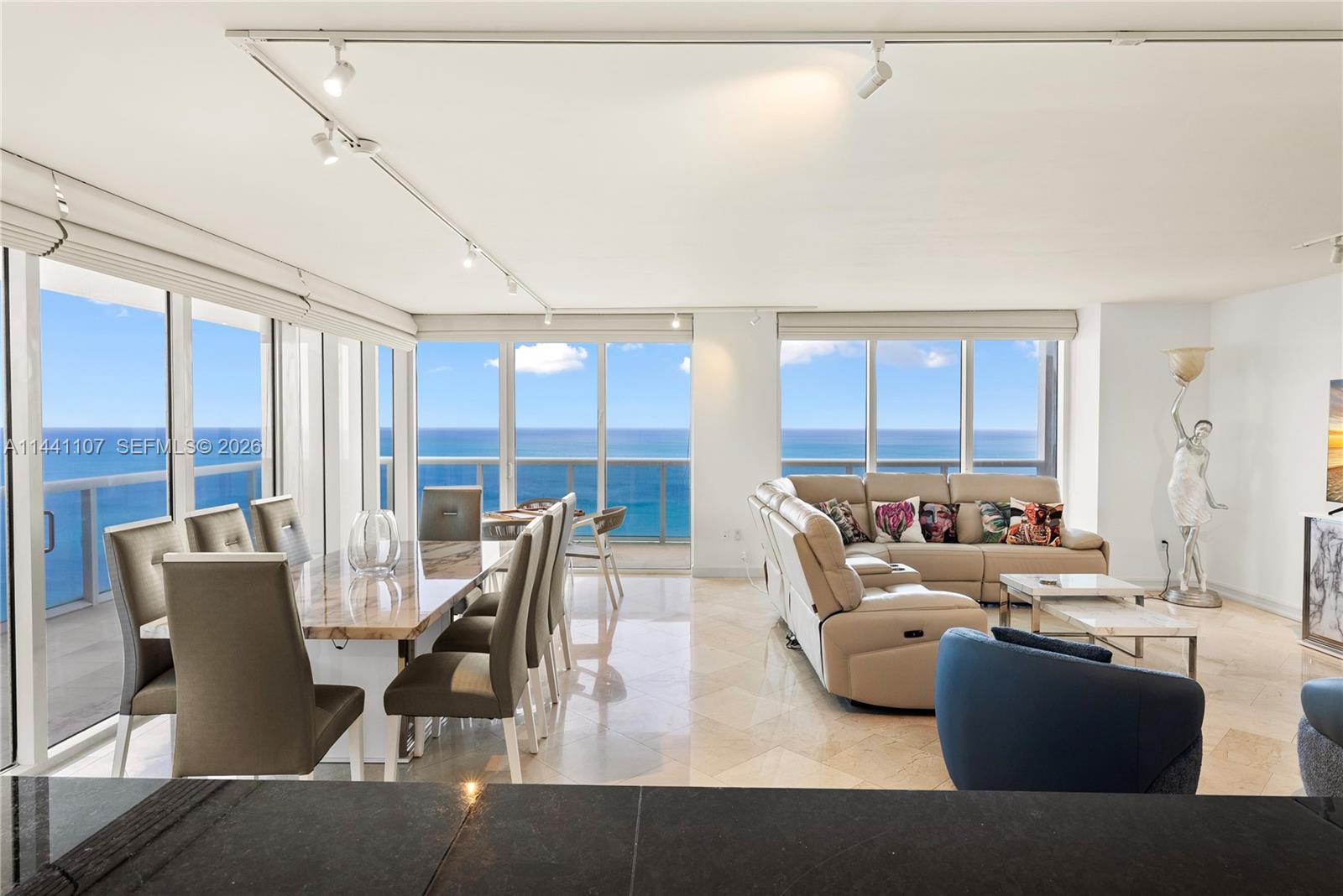 BEACH CLUB CONDO - Residential