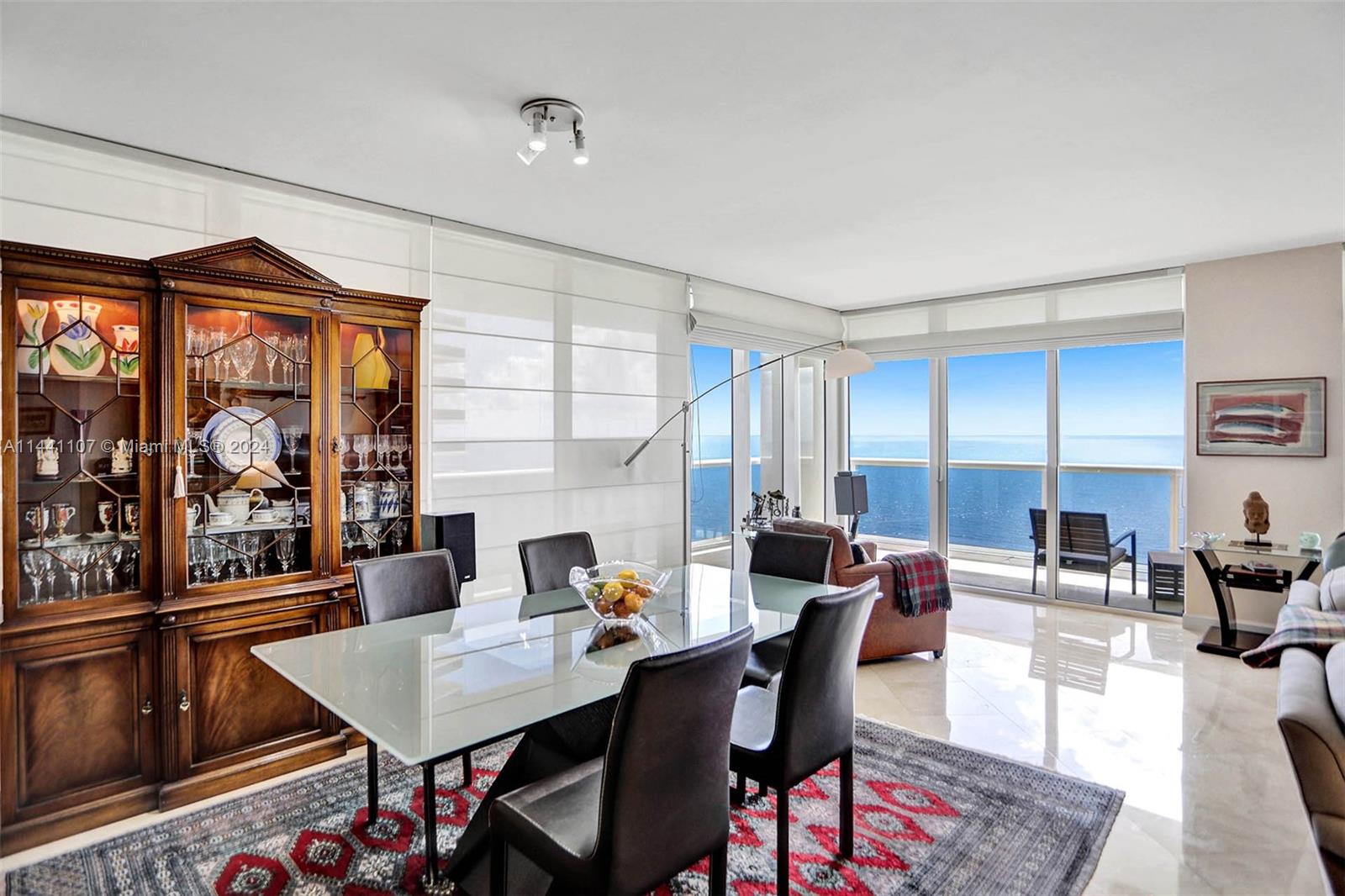 BEACH CLUB CONDO - Residential