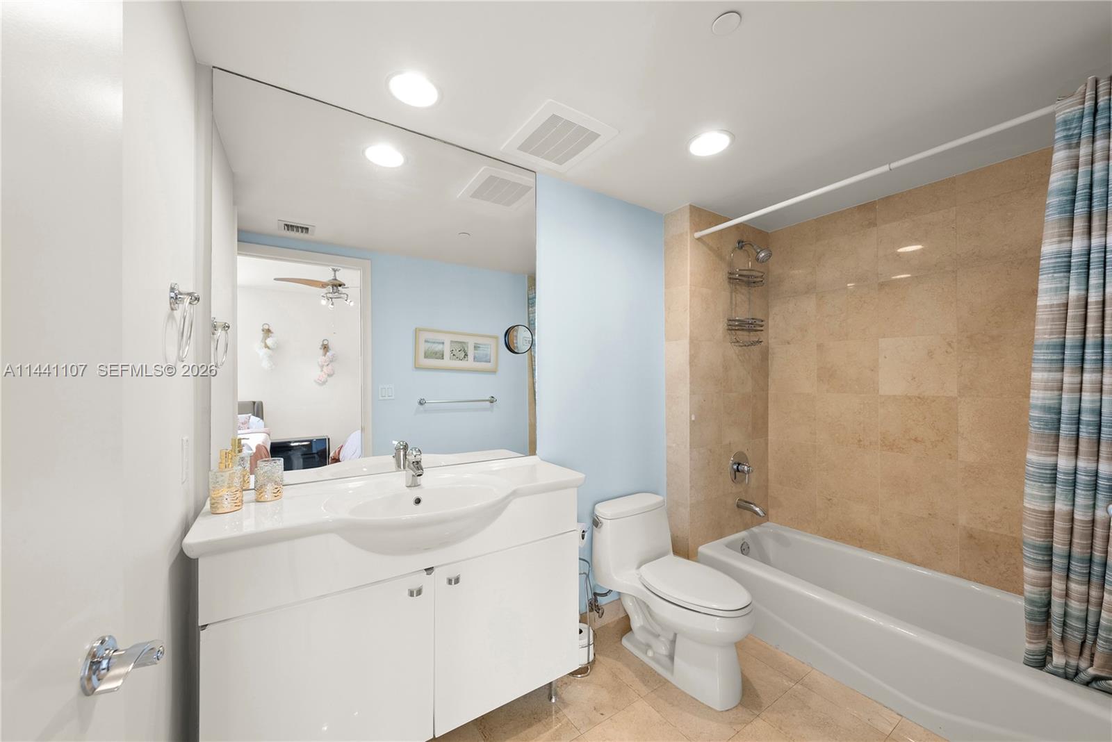 BEACH CLUB CONDO - Residential