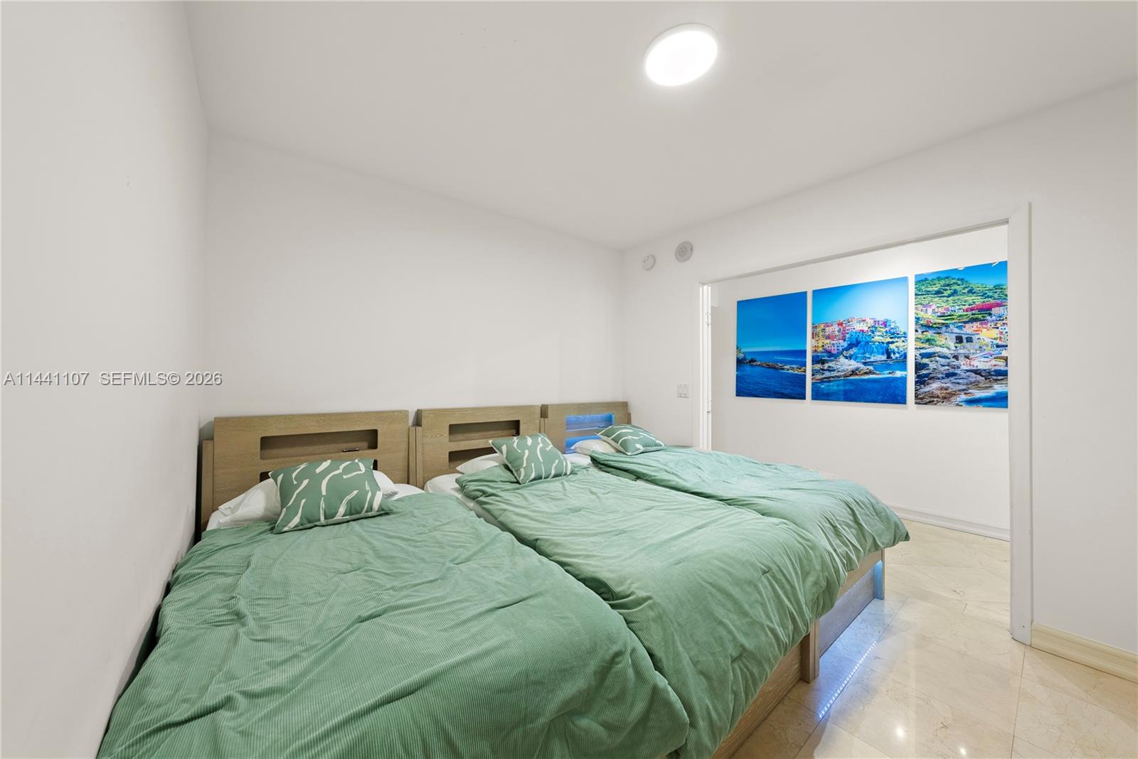 BEACH CLUB CONDO - Residential