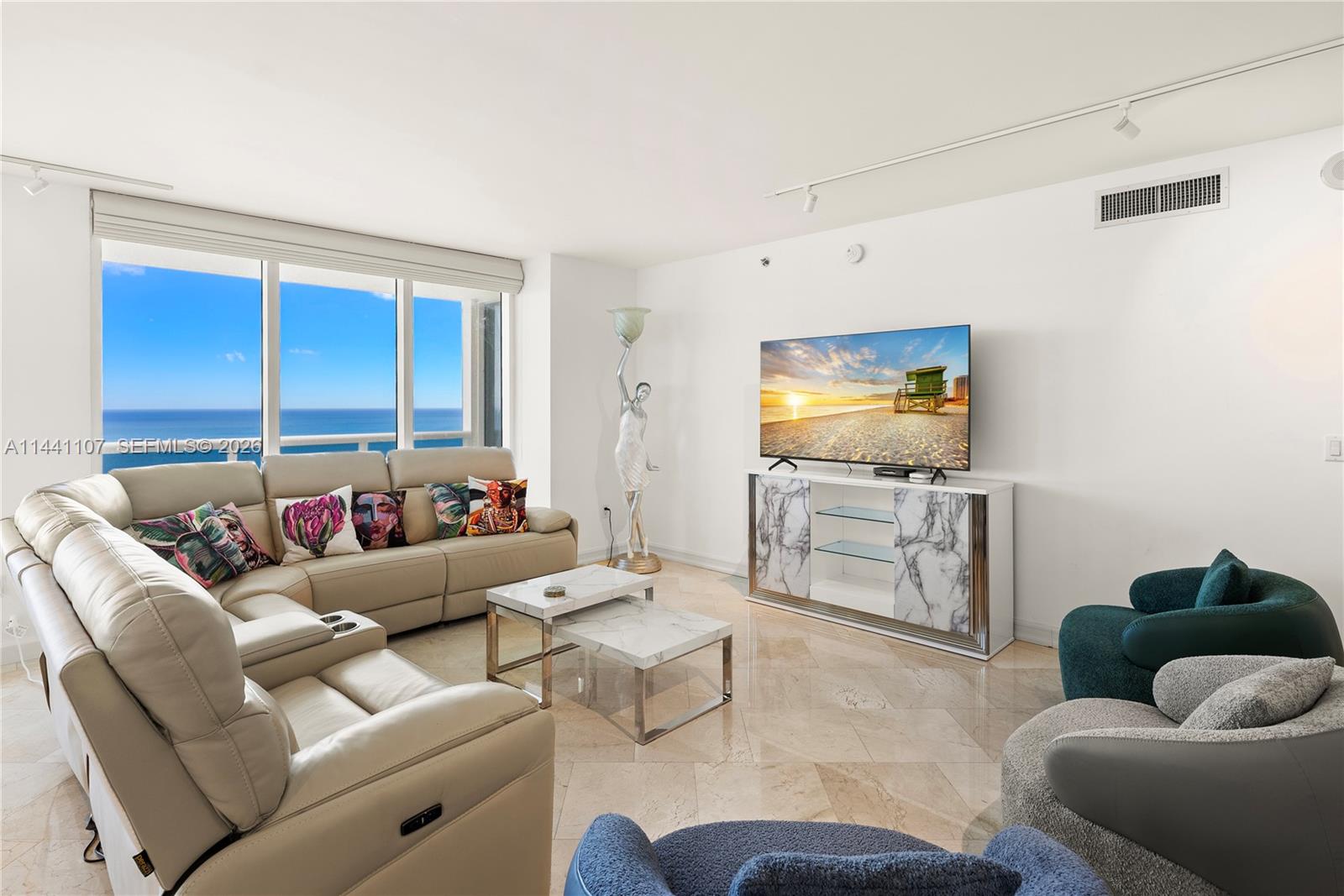 BEACH CLUB CONDO - Residential