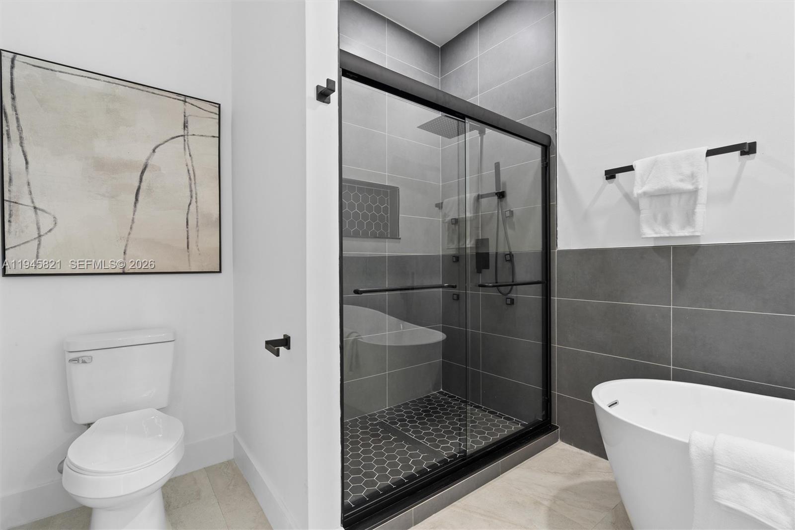 MEADOWLAND COVE 1 OF WELL - Residential