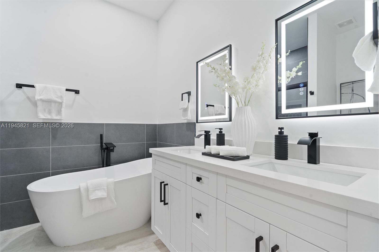 MEADOWLAND COVE 1 OF WELL - Residential