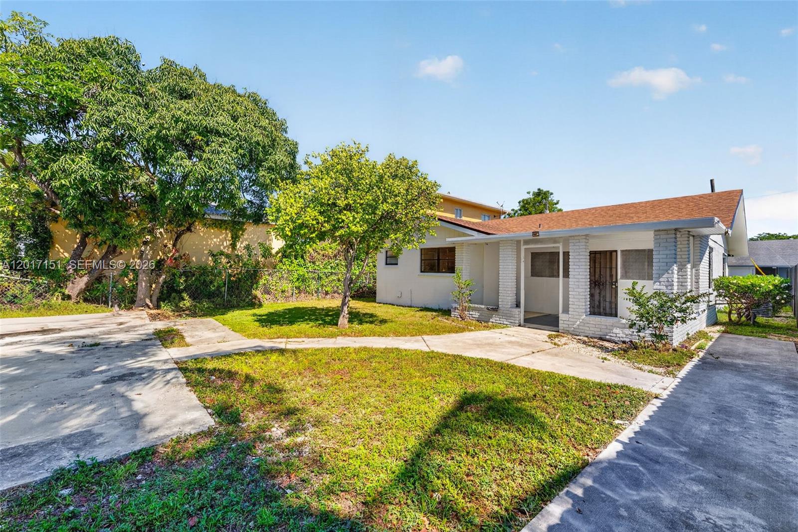 DIXIE HEIGHTS GARDENS - Residential