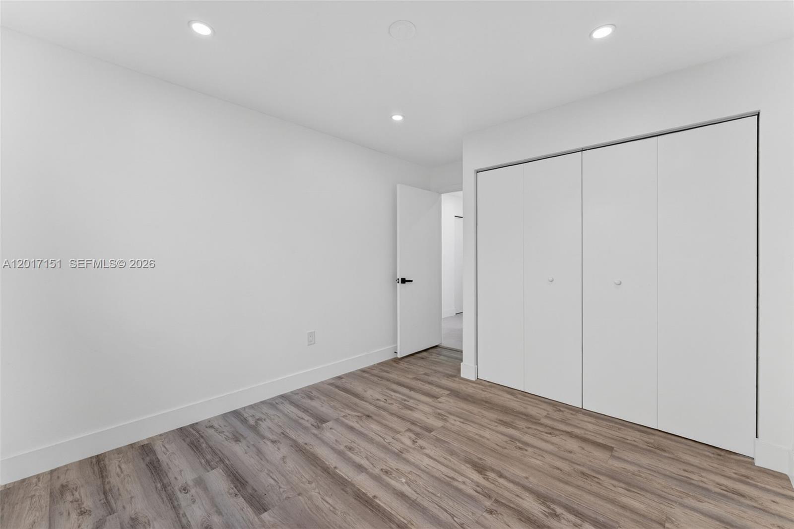DIXIE HEIGHTS GARDENS - Residential