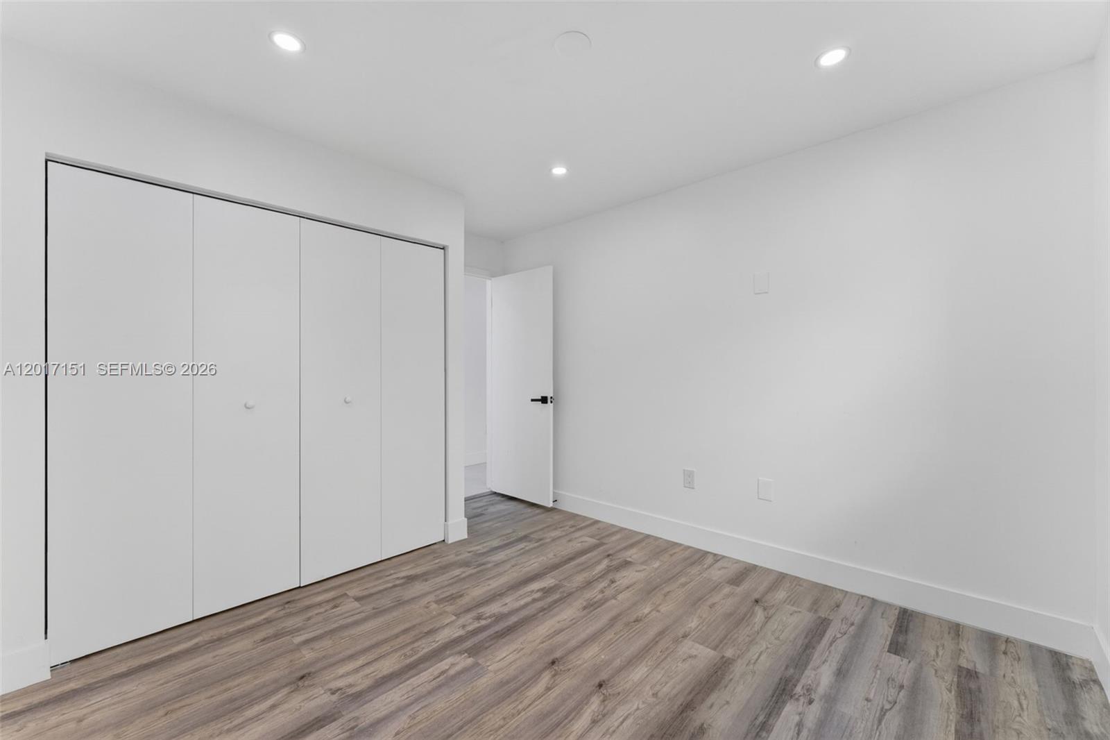 DIXIE HEIGHTS GARDENS - Residential
