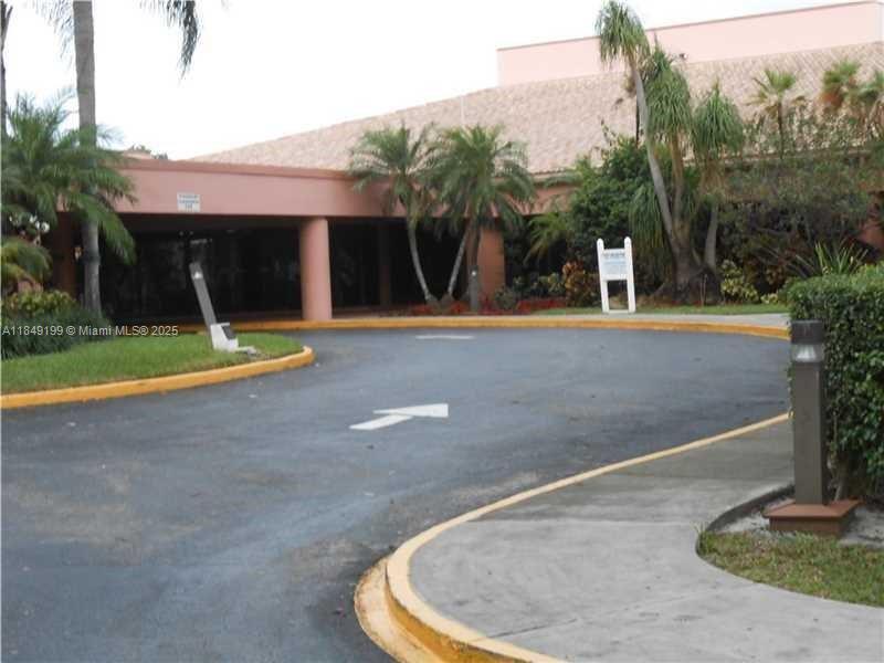 SUNRISE LAKES 84 CONDO - Residential