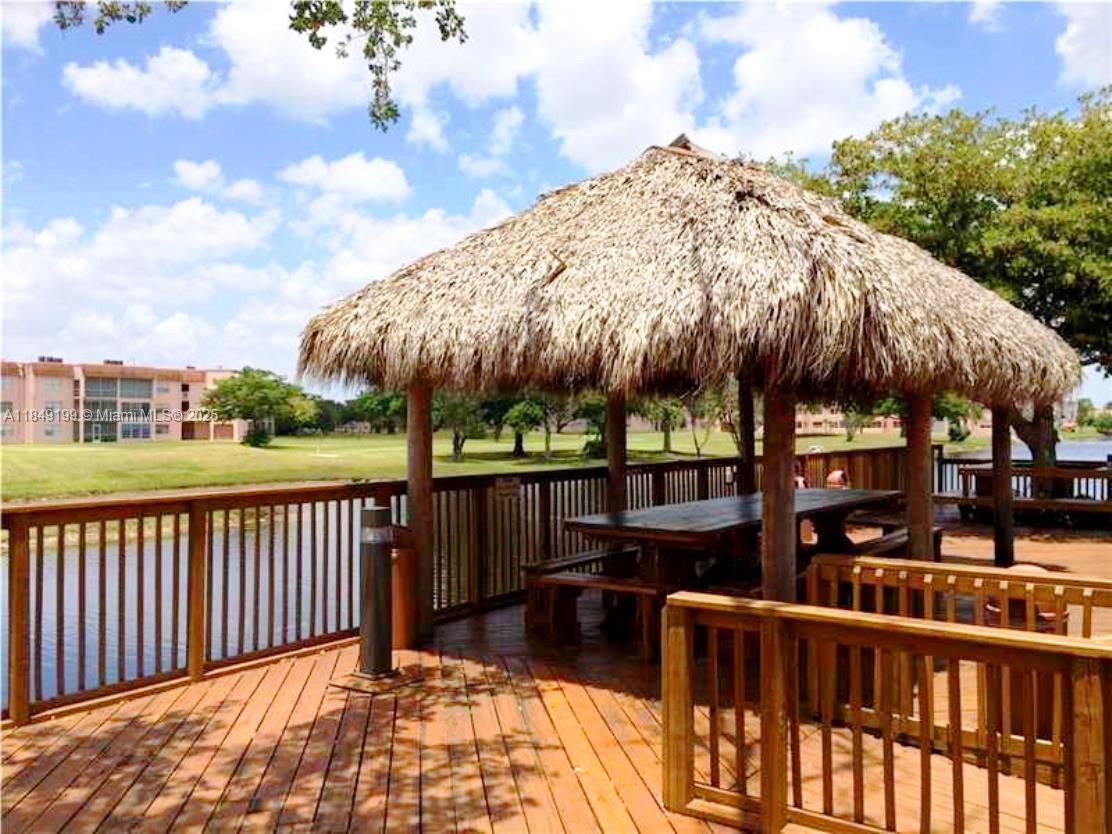 SUNRISE LAKES 84 CONDO - Residential